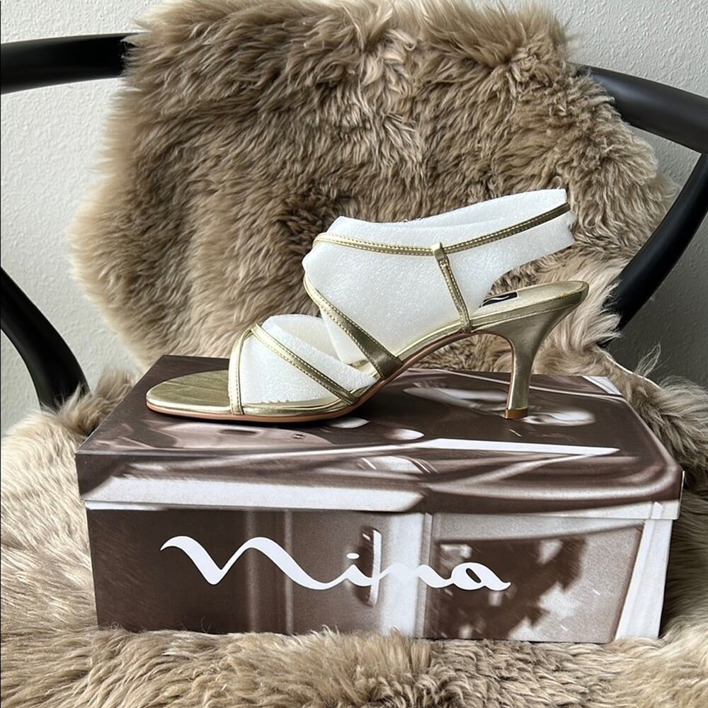 NWT - NINA Gayle Women's Gold Soft Metallic Heels - size 8.5M